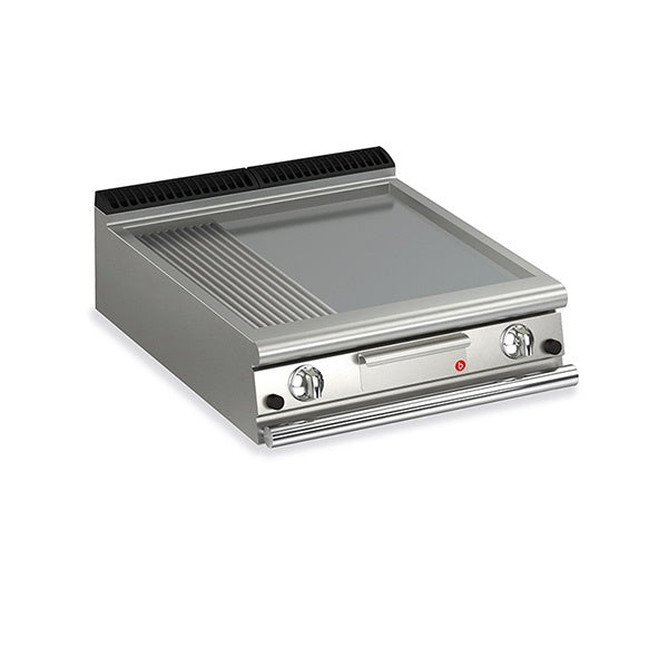 Baron Q90FT/G820 2 Burner Gas Fry Top With 2/3 Smooth 1/3 Ribbed Mild Steel Plate Mattys