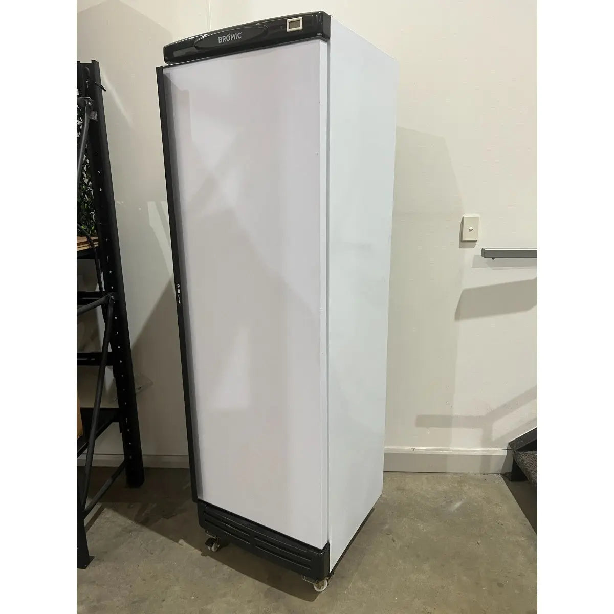 Factory Seconds - Bromic UC0374SDW White Solid Door Chiller - 372L Mattys