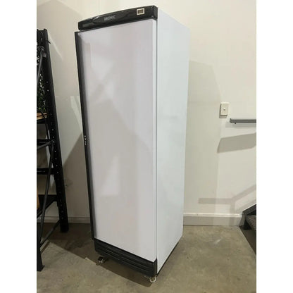 Factory Seconds - Bromic UC0374SDW White Solid Door Chiller - 372L Mattys